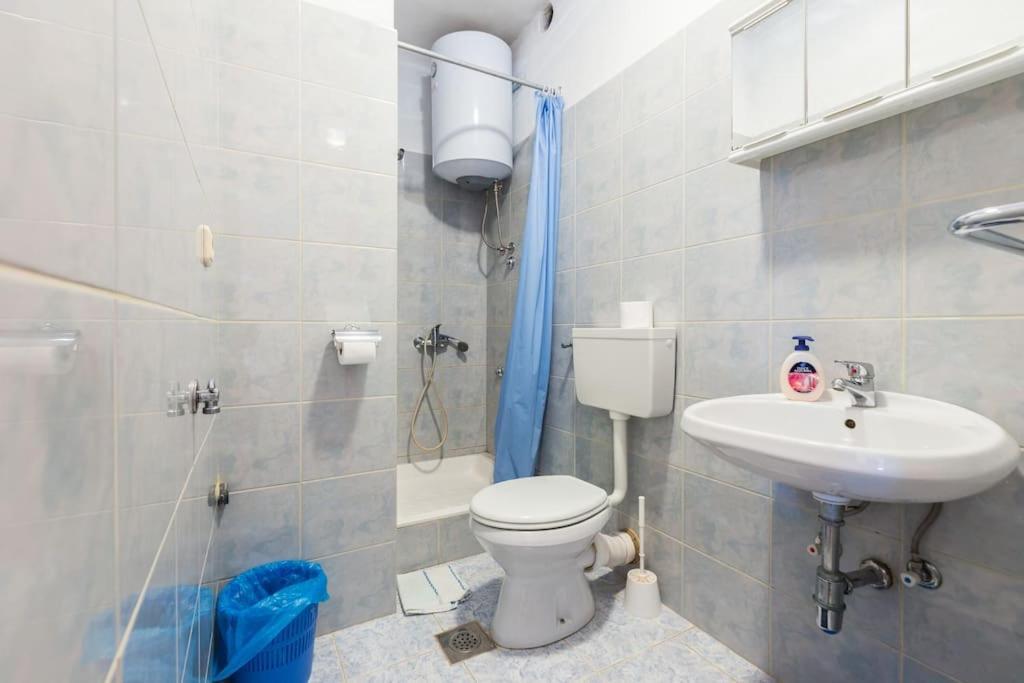 Picic Guesthouse Luka  Exterior photo