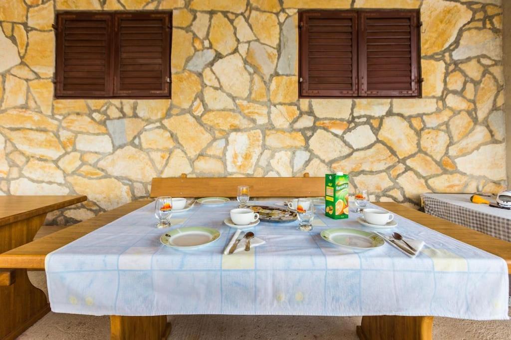 Picic Guesthouse Luka  Exterior photo