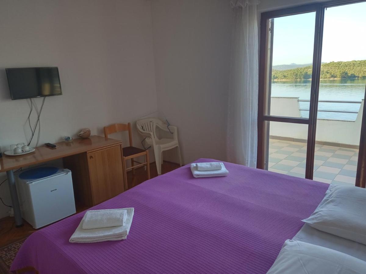 Picic Guesthouse Luka  Exterior photo